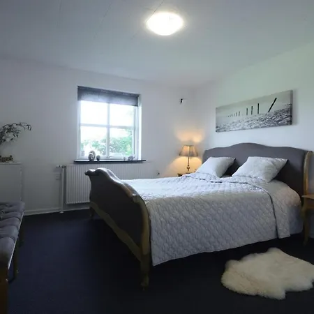 Apartment 1 Bedroom Beautiful In Rodekro