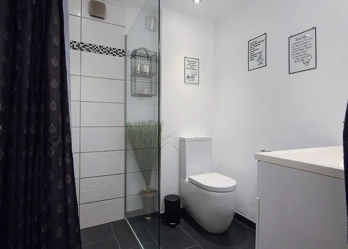 Appartamento Gorgeous In With Wifi *